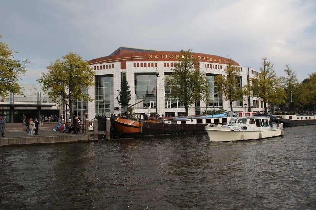 A304 Romantic Seaship In Top Center Amsterdam Botel
