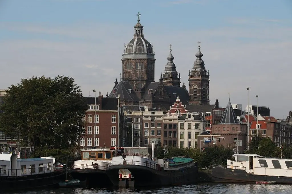A304 Romantic Seaship In Top Center Amsterdam 0*,  Niederlande