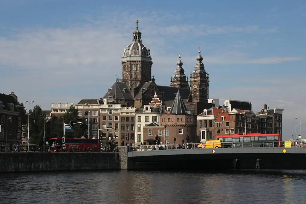 A304 Romantic Seaship In Top Center Amsterdam Botel